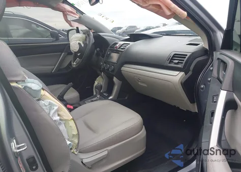 2015 Subaru Forester z USA, uszkodzony, nr VIN JF2SJARC7FH564779